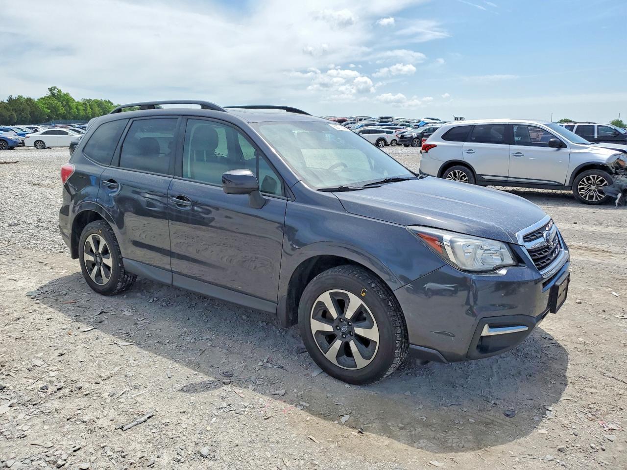 2018 Subaru Forester 2.5I Premium - zdjęcie 4