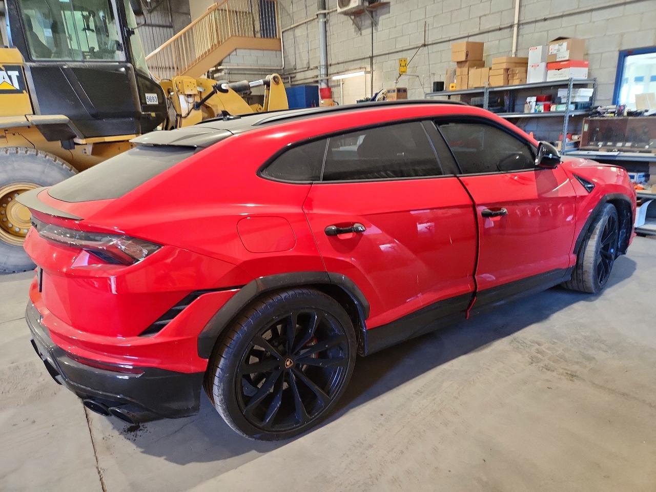 2026 Lamborghini Urus - zdjęcie 3