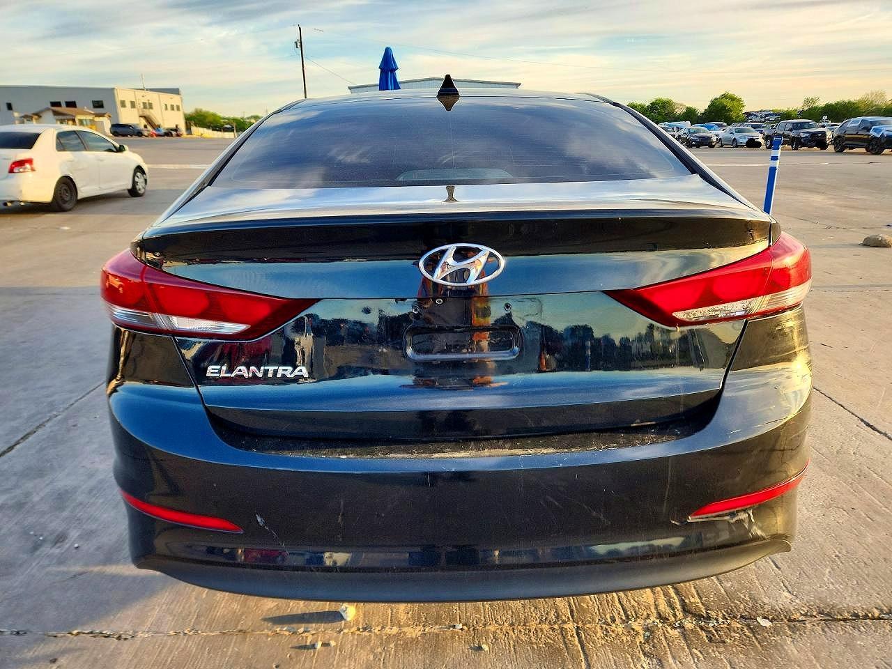 2018 Hyundai Elantra - zdjęcie 6