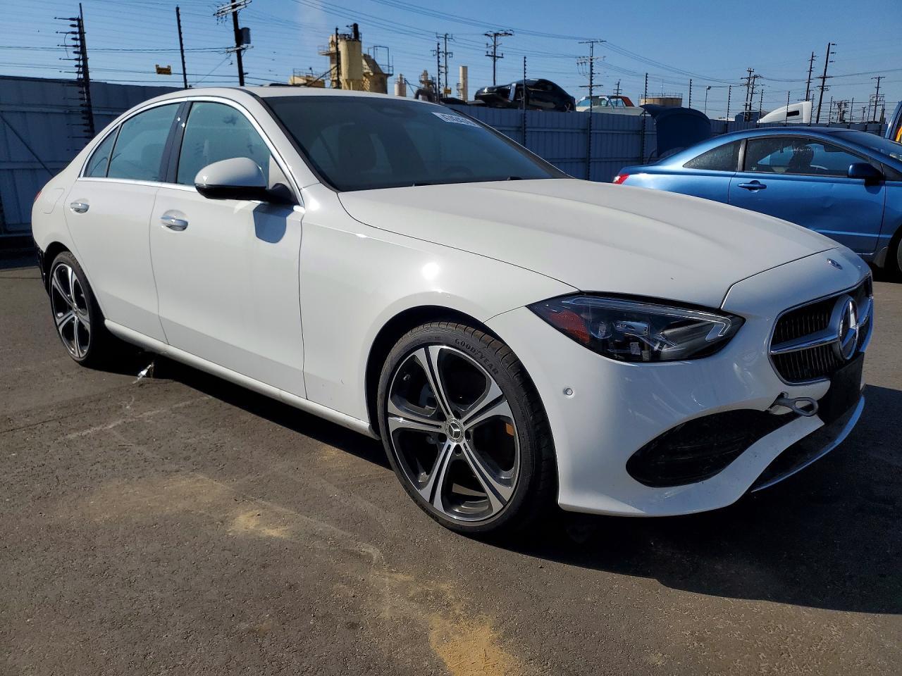 2024 Mercedes-Benz C 300 - zdjęcie 4