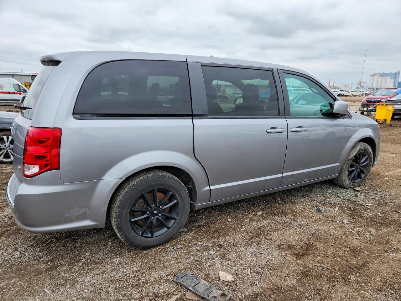 2020 Dodge Grand Caravan Gt - zdjęcie 3