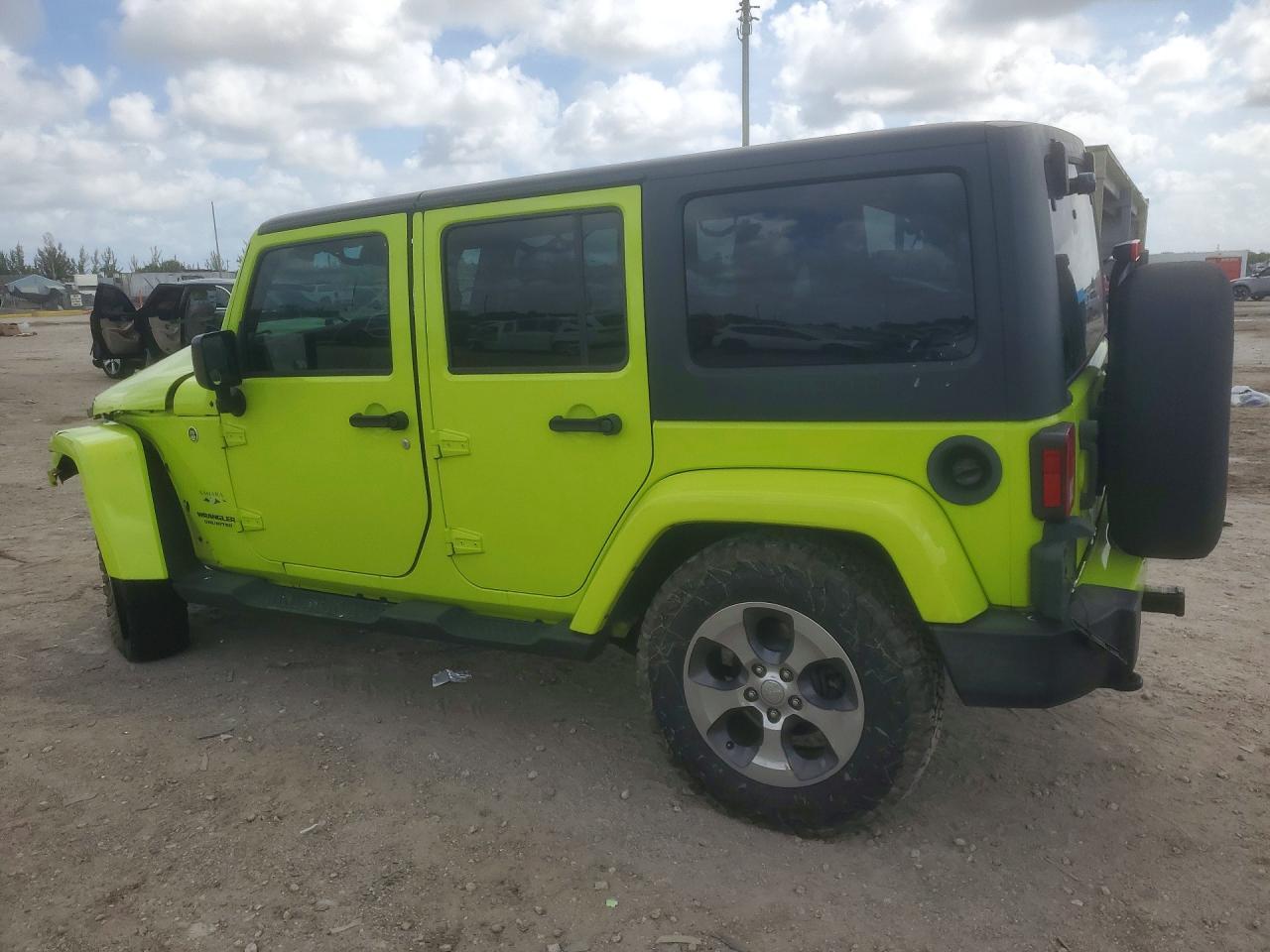 2016 Jeep Wrangler Unlimited Sahara - zdjęcie 2