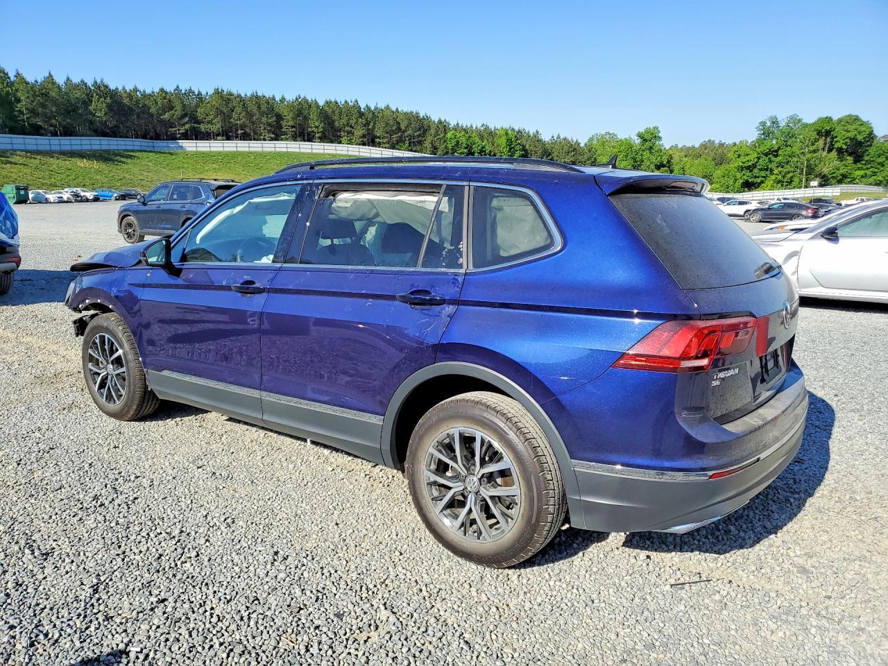 2021 Volkswagen Tiguan Se - zdjęcie 2