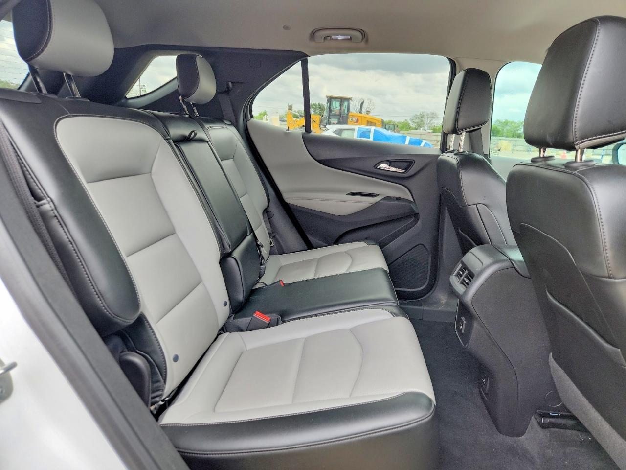 2019 Chevrolet Equinox Premier - zdjęcie 11