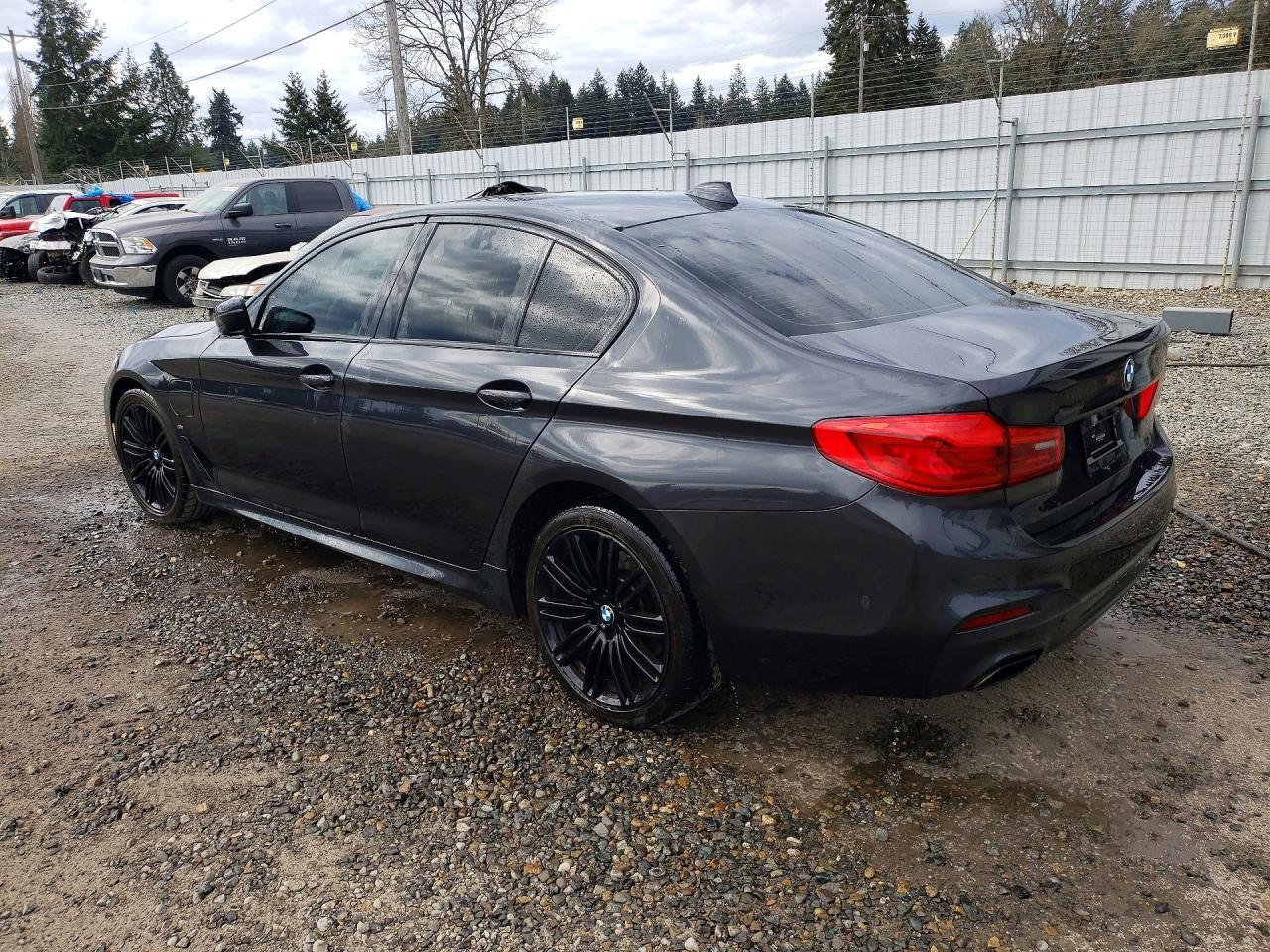 2020 BMW 530E - zdjęcie 2