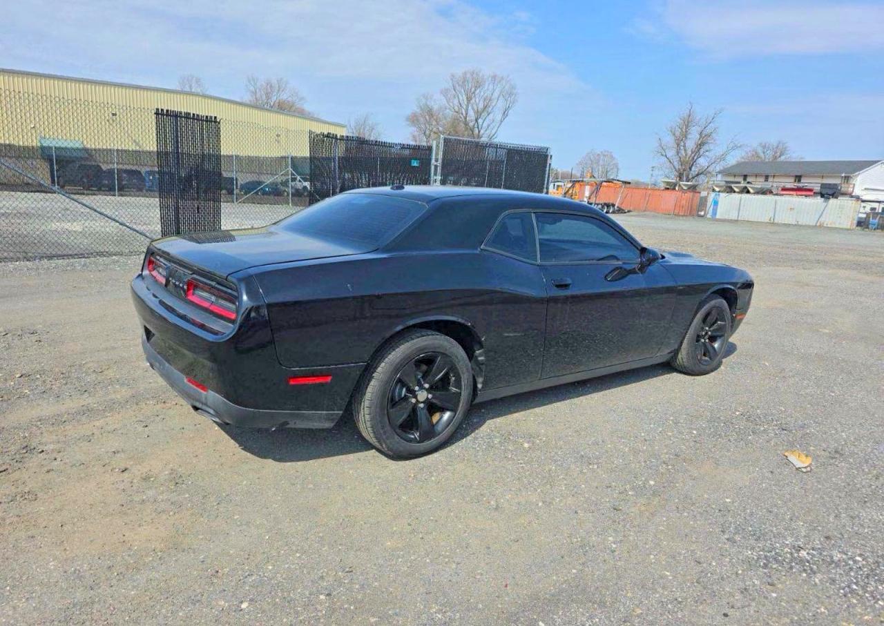 Dodge Challenger - zdjęcie 4