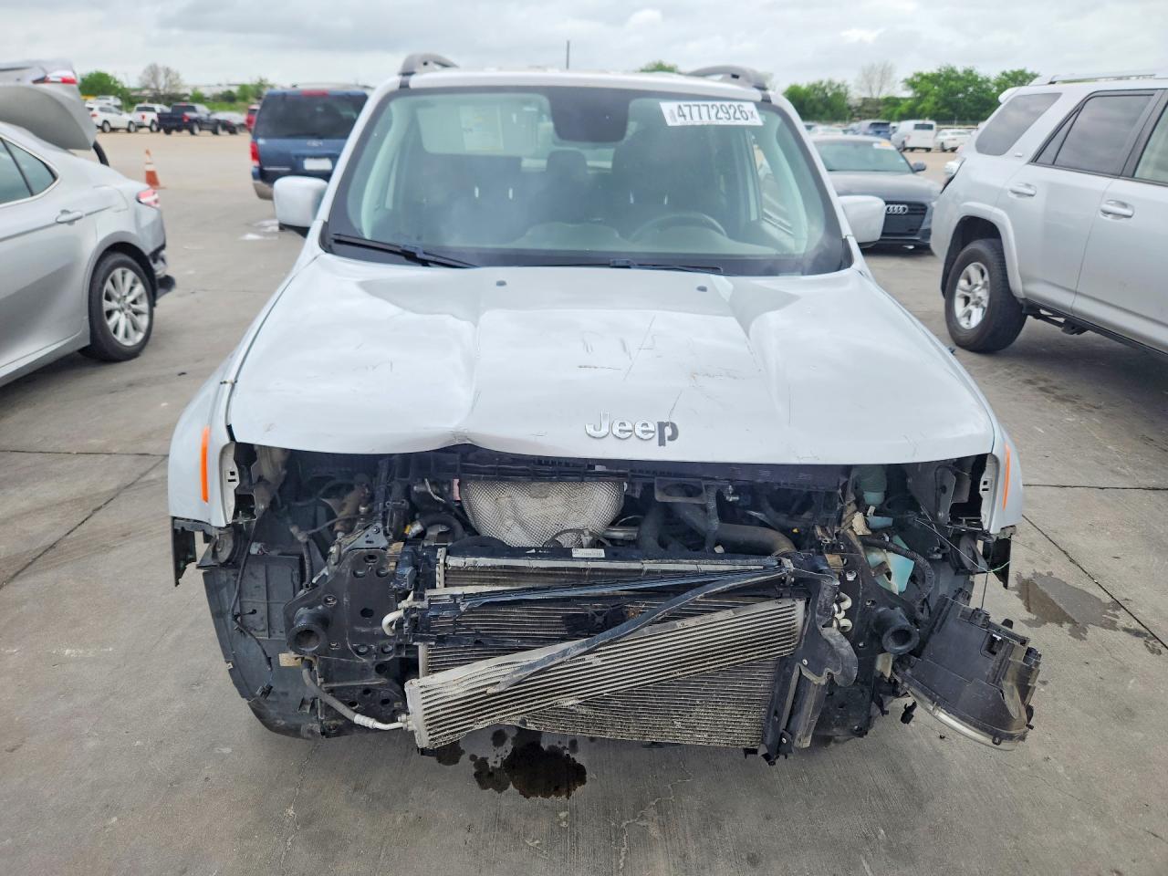 2020 Jeep Renegade Latitude - zdjęcie 5