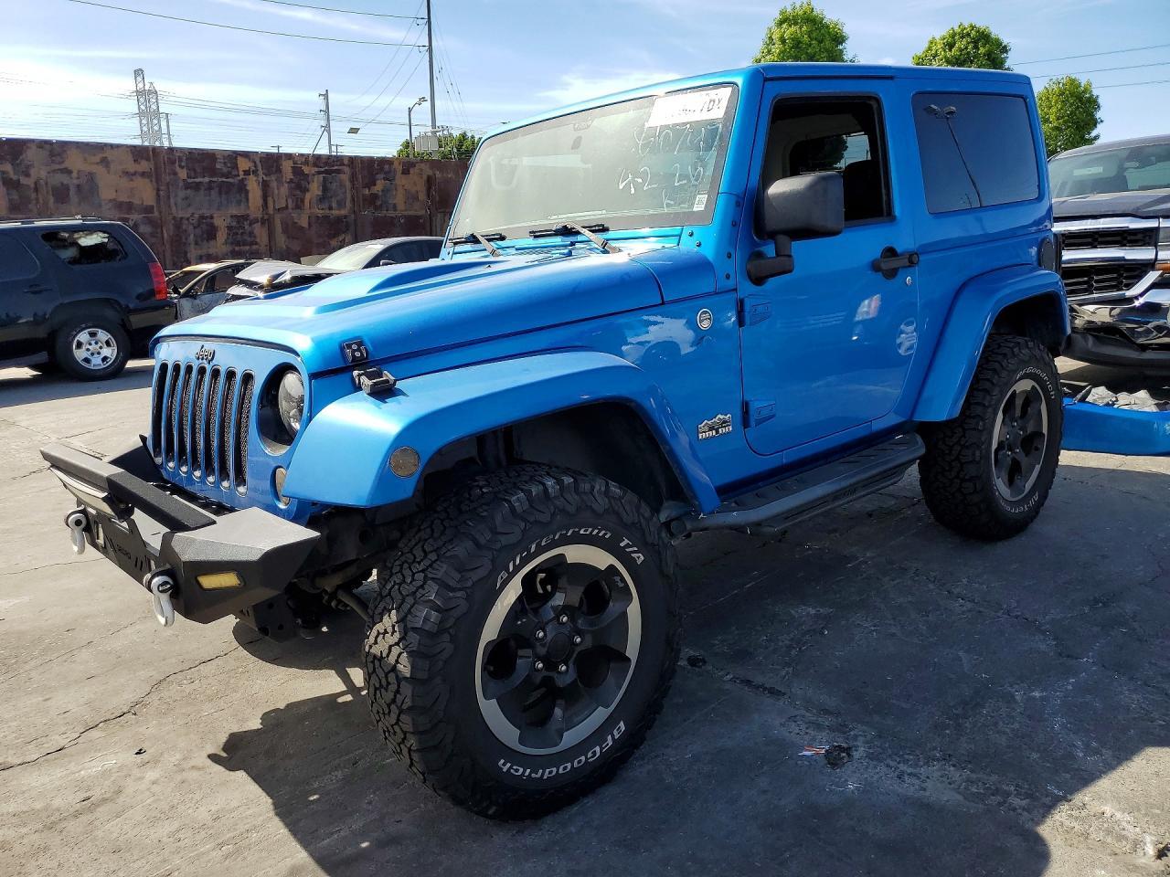 2014 Jeep Wrangler Sahara - zdjęcie główne