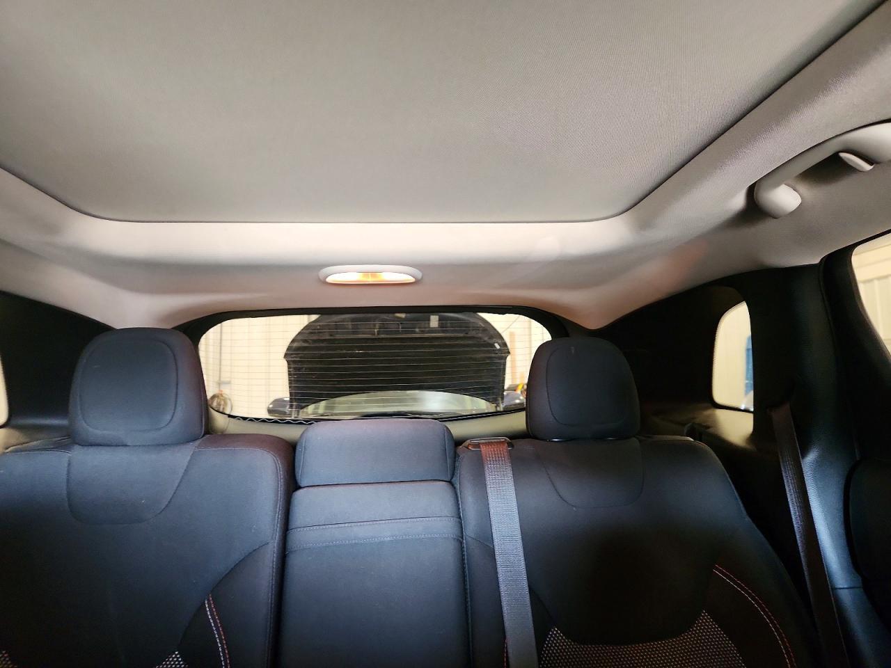 2016 Jeep Cherokee Latitude - zdjęcie 10