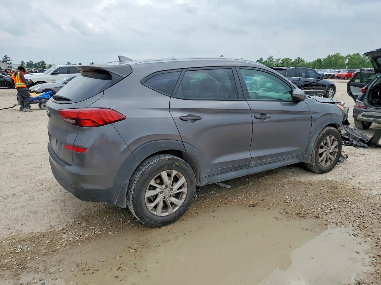 Hyundai Tucson - zdjęcie 3
