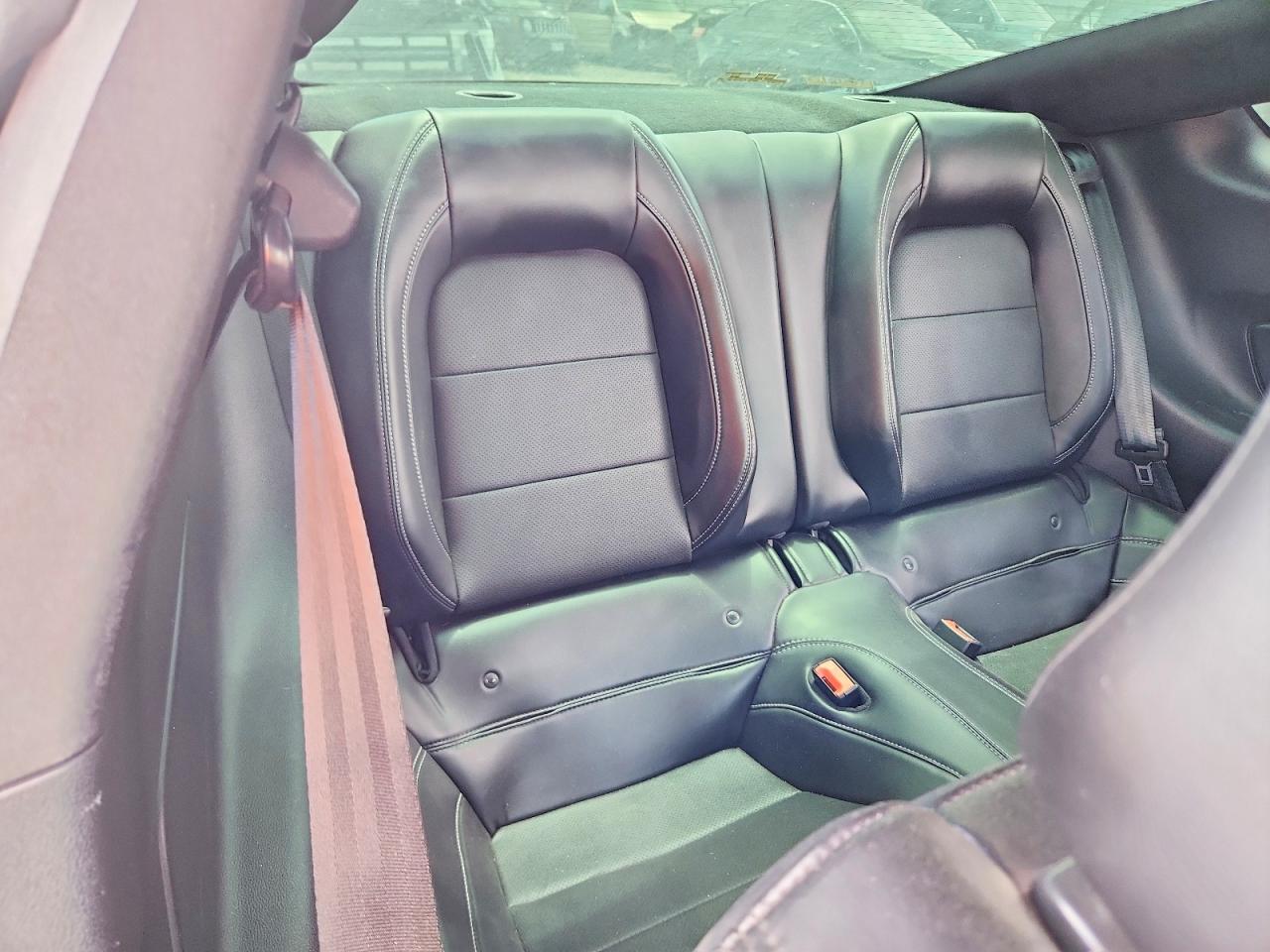 2020 Ford Mustang - zdjęcie 10