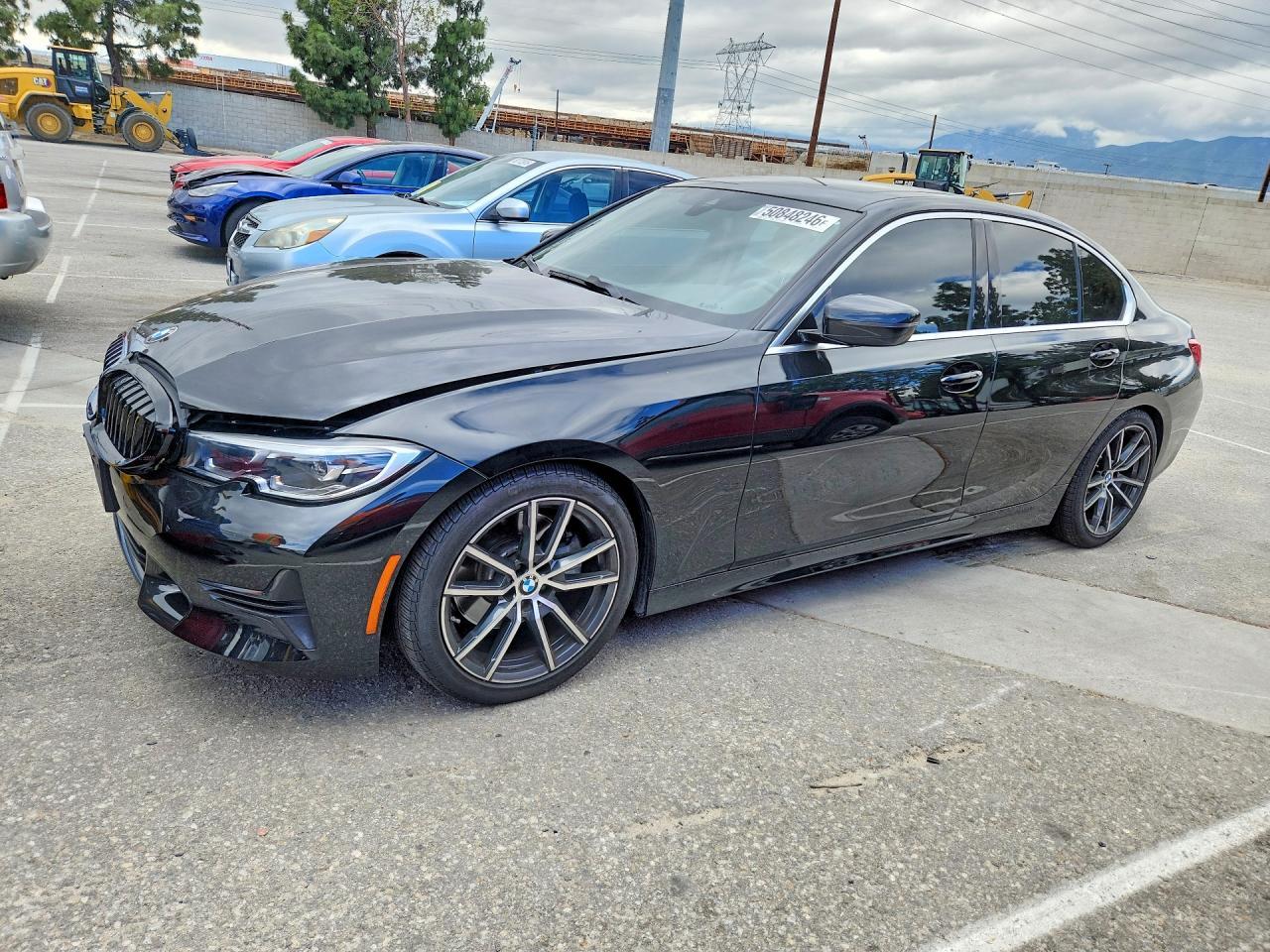2020 BMW 330I - zdjęcie główne