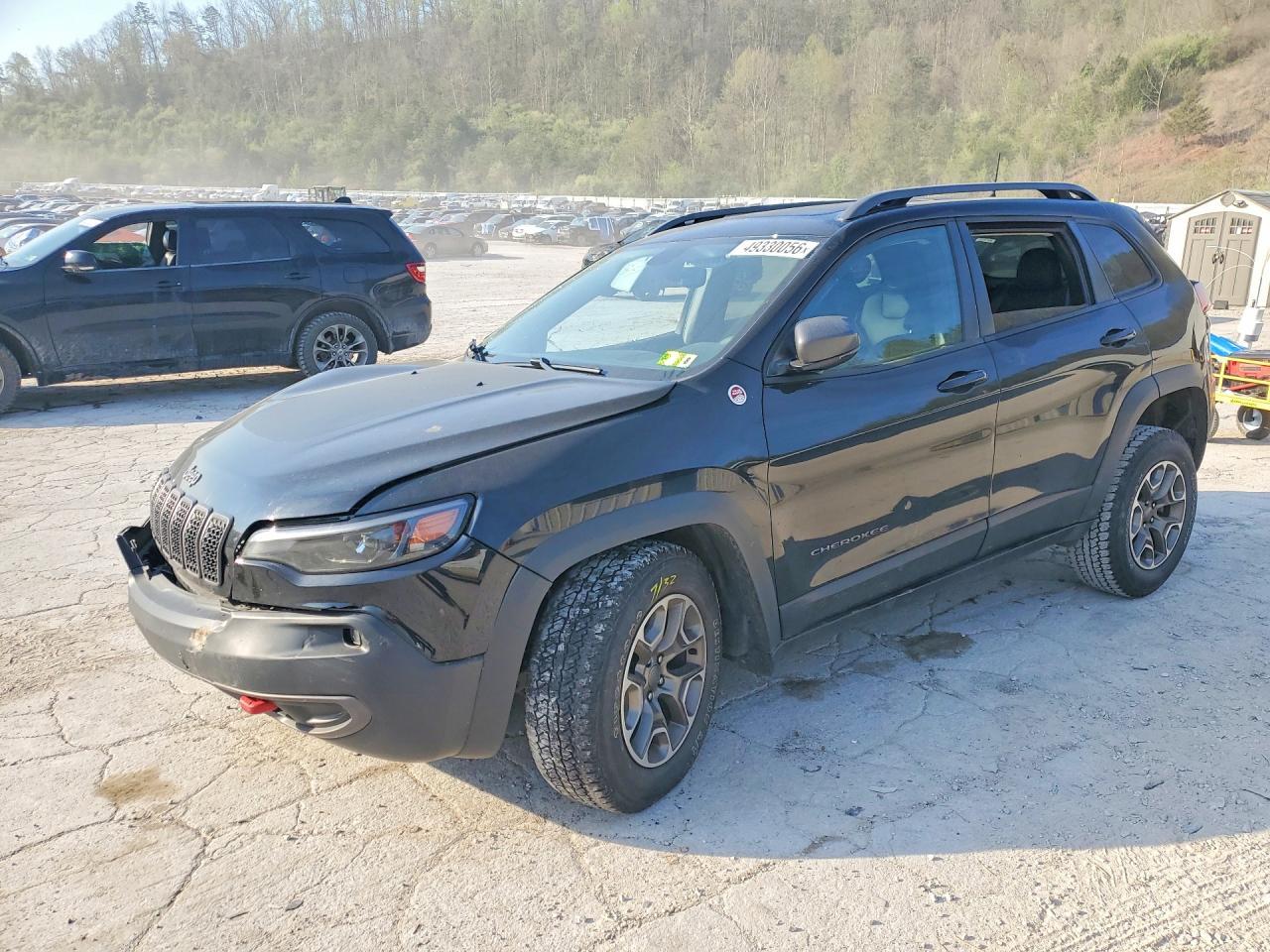 2020 Jeep Cherokee Trailhawk - zdjęcie główne