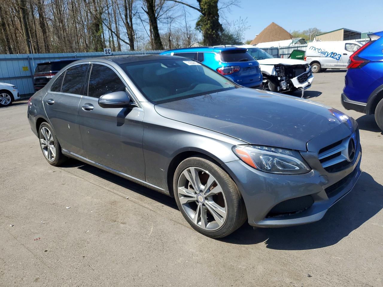 2017 Mercedes-Benz C 300 4Matic - zdjęcie 4