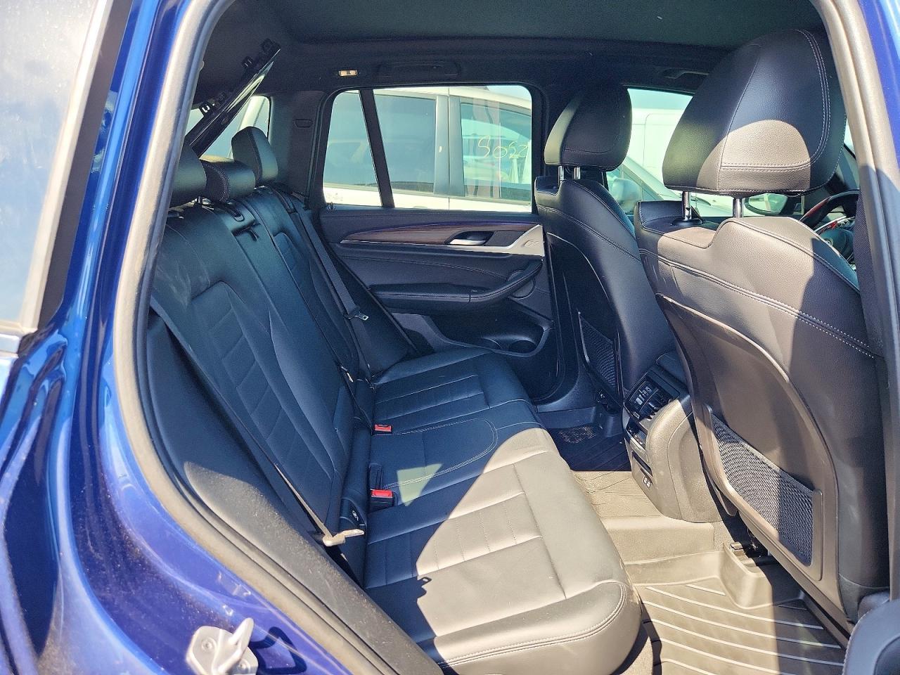 2021 BMW X3 xDrive30I - zdjęcie 10