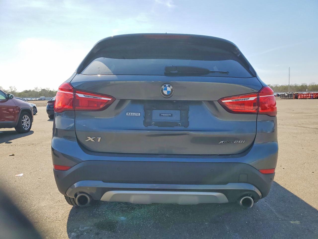 2021 BMW X1 xDrive28I - zdjęcie 6