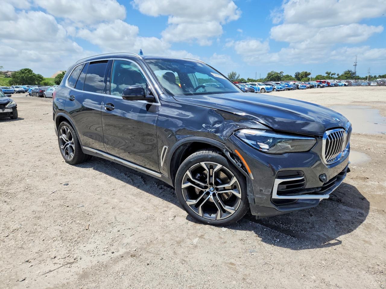 2023 BMW X5 xDrive40I - zdjęcie 4