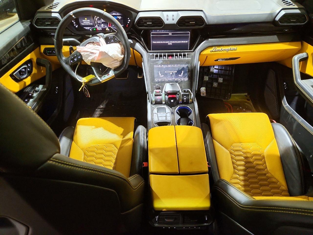 2022 Lamborghini Urus - zdjęcie 8