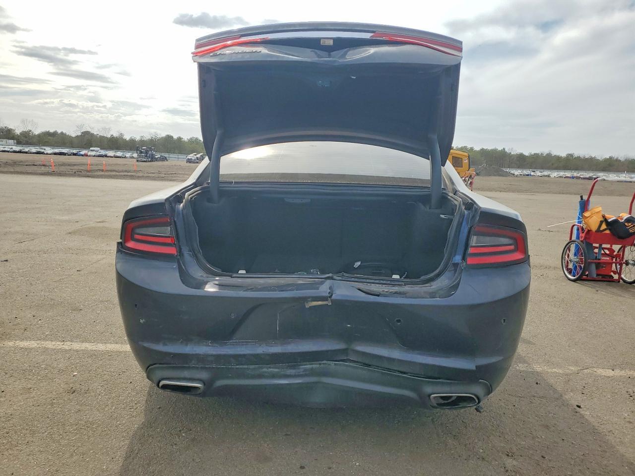 2016 Dodge Charger Se - zdjęcie 6