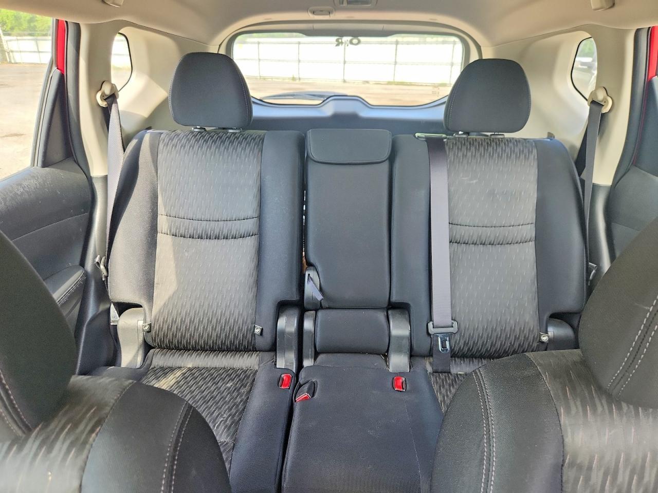 2017 Nissan Rogue S - zdjęcie 10
