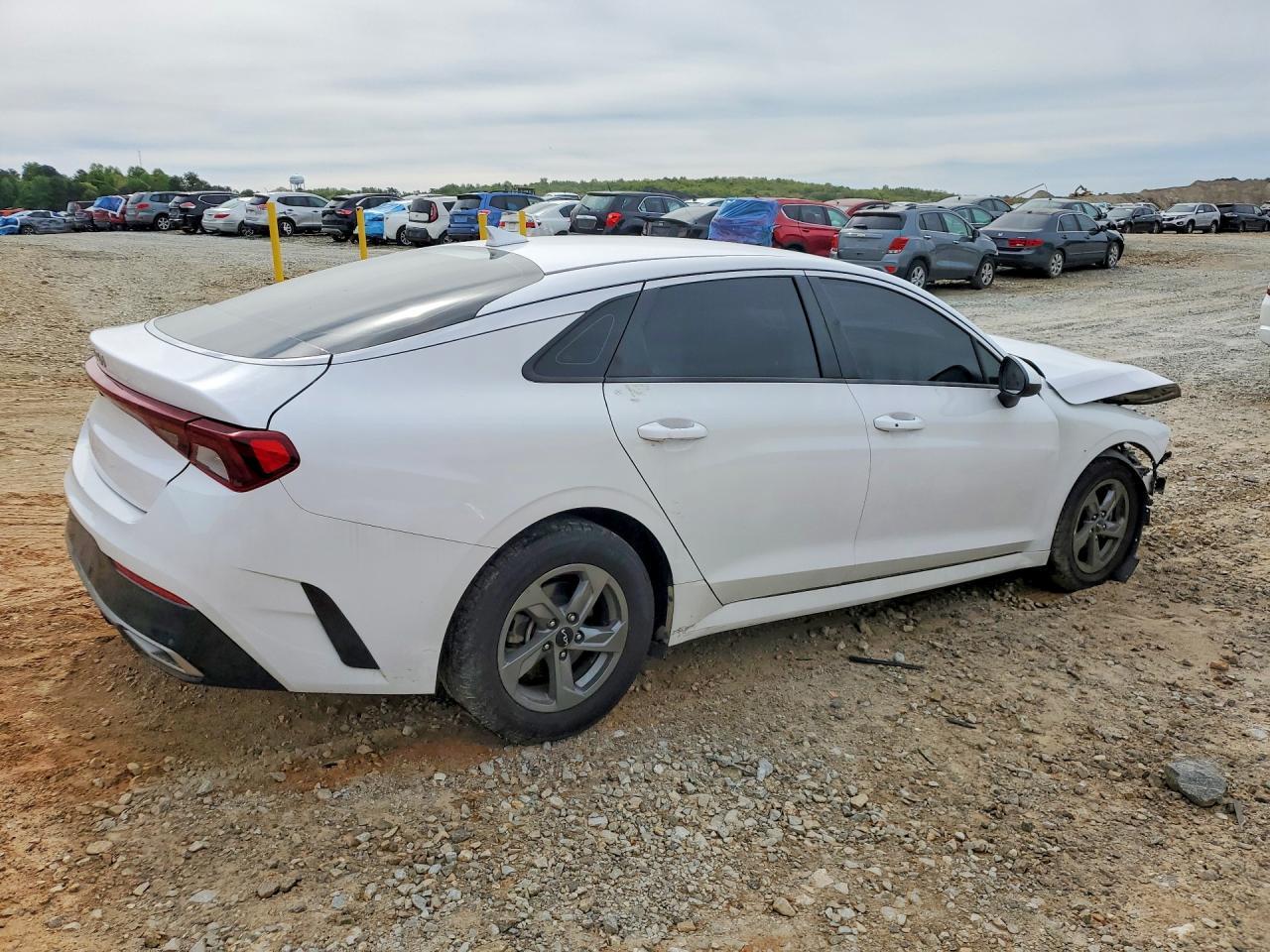 2022 Kia K5 Lxs - zdjęcie 3