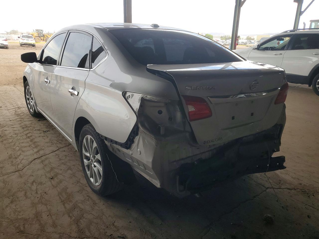 2018 Nissan Sentra Sv - zdjęcie 2