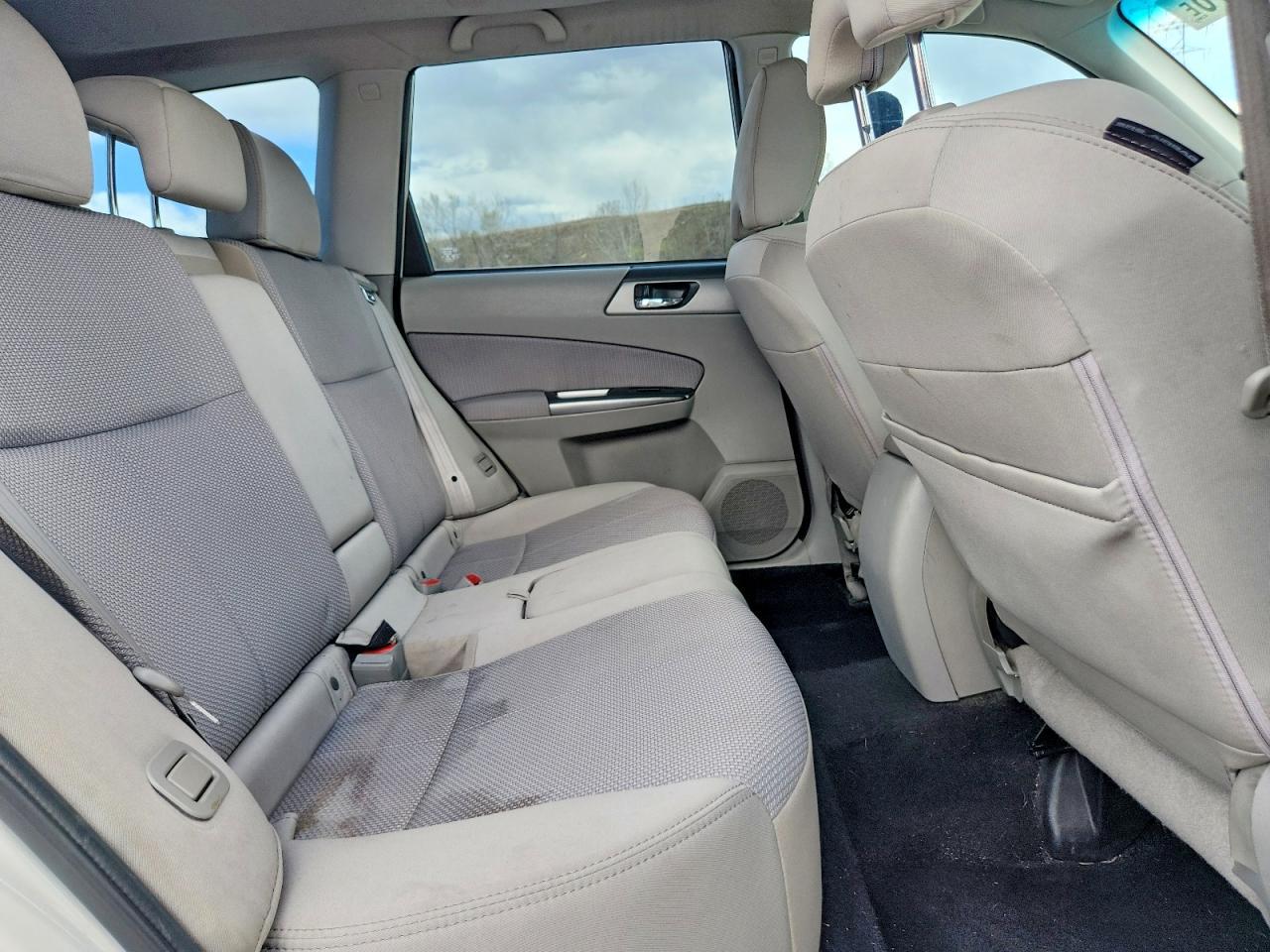 2013 Subaru Forester 2.5X Premium - zdjęcie 11