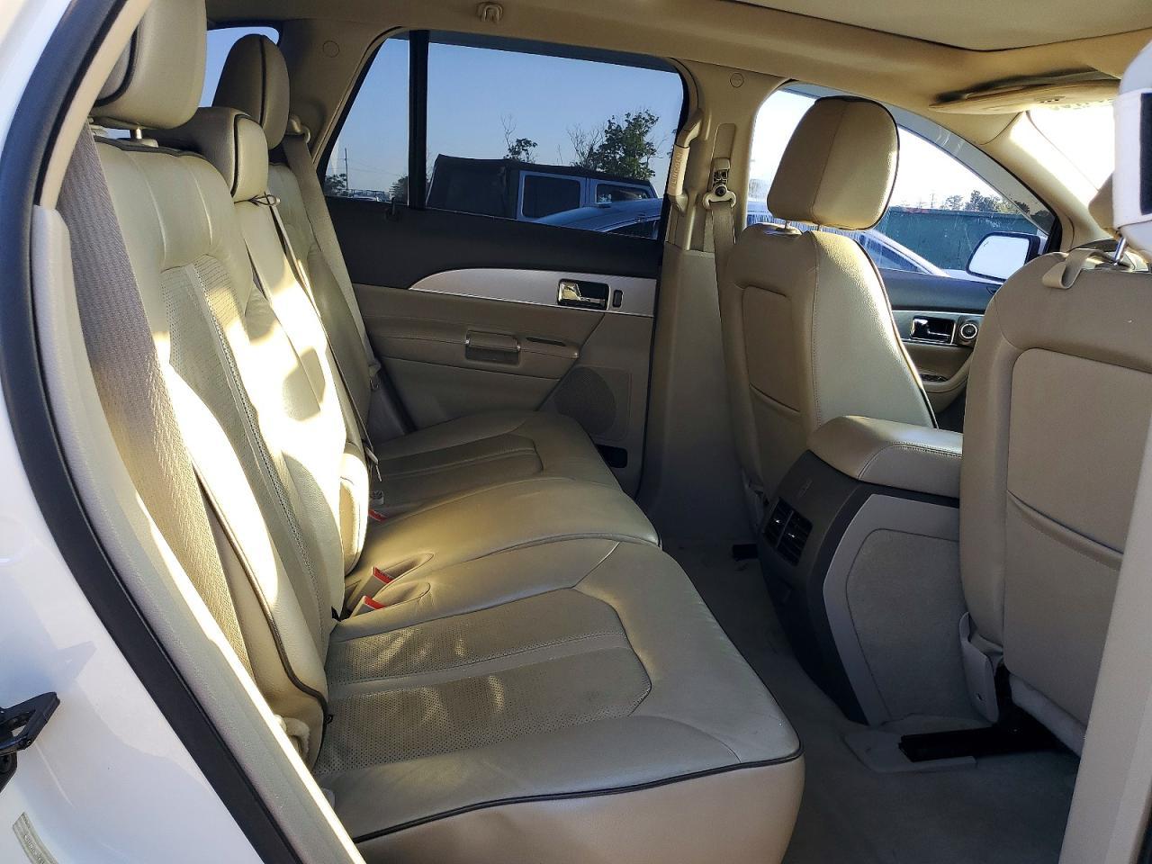 2013 Lincoln Townhouse Mkx - zdjęcie 11