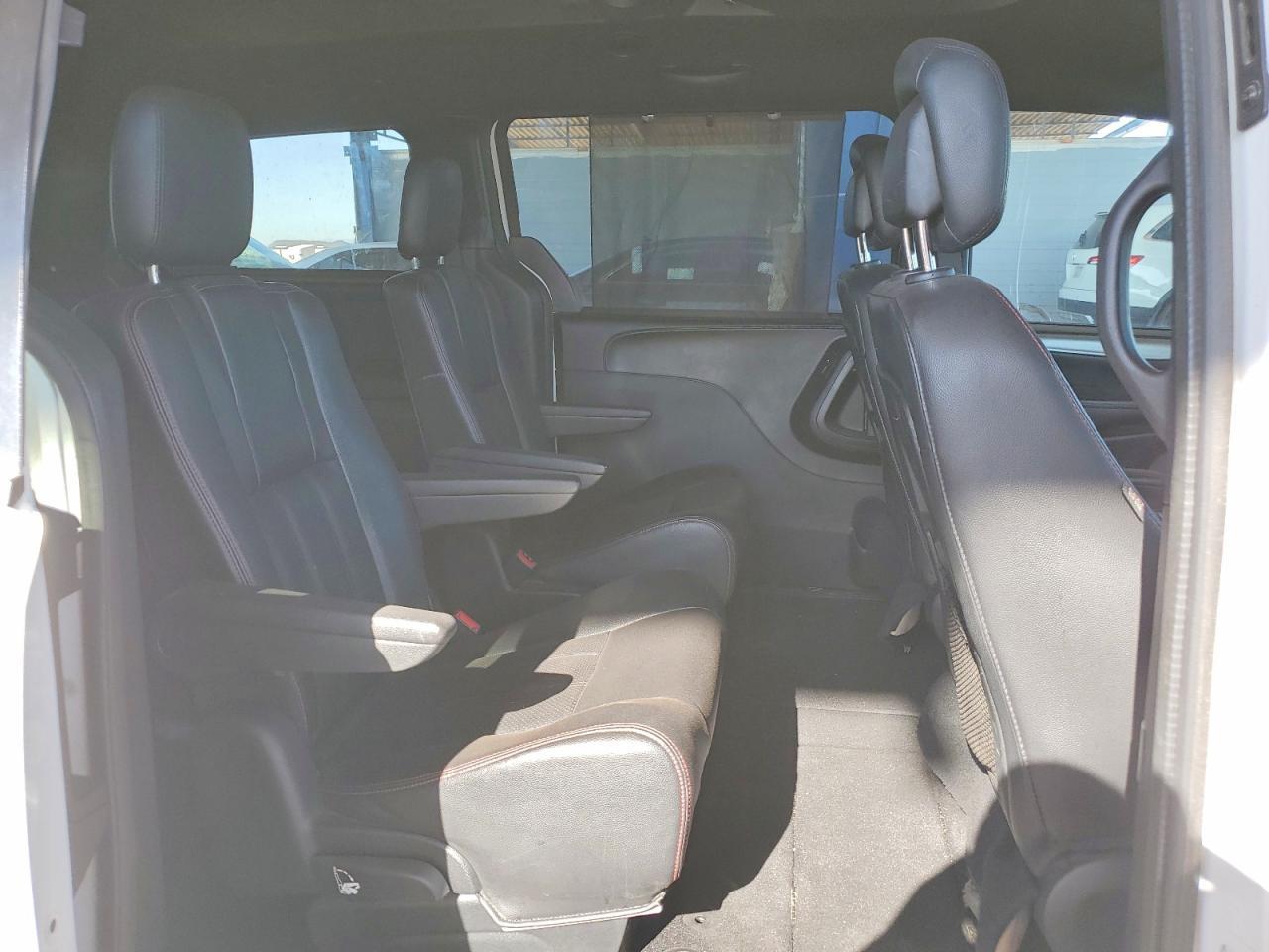 2019 Dodge Grand Caravan Gt - zdjęcie 11