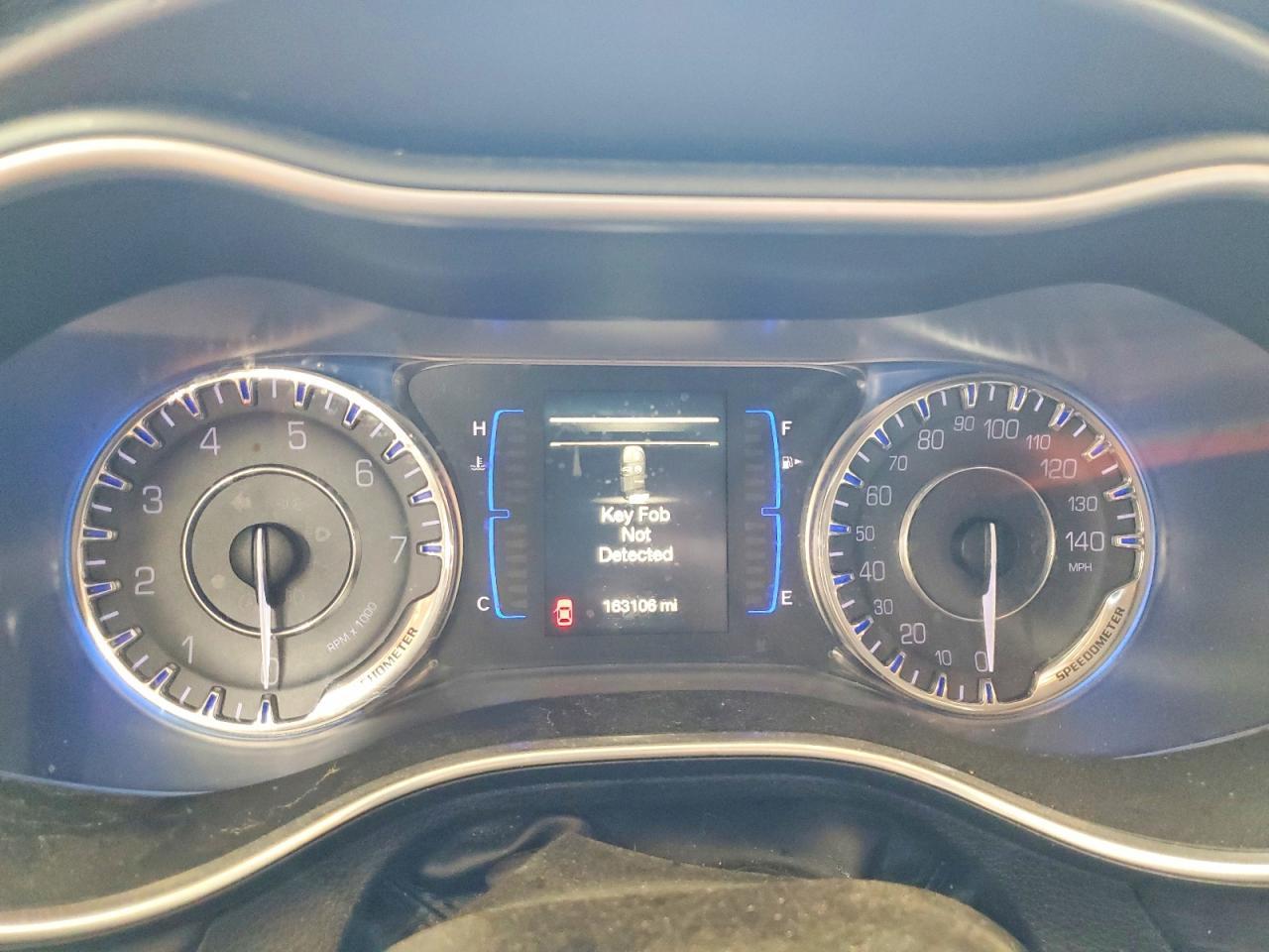 2016 Chrysler 200 Limited - zdjęcie 9