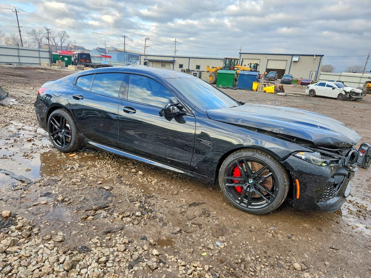 2025 BMW M8 - zdjęcie 4