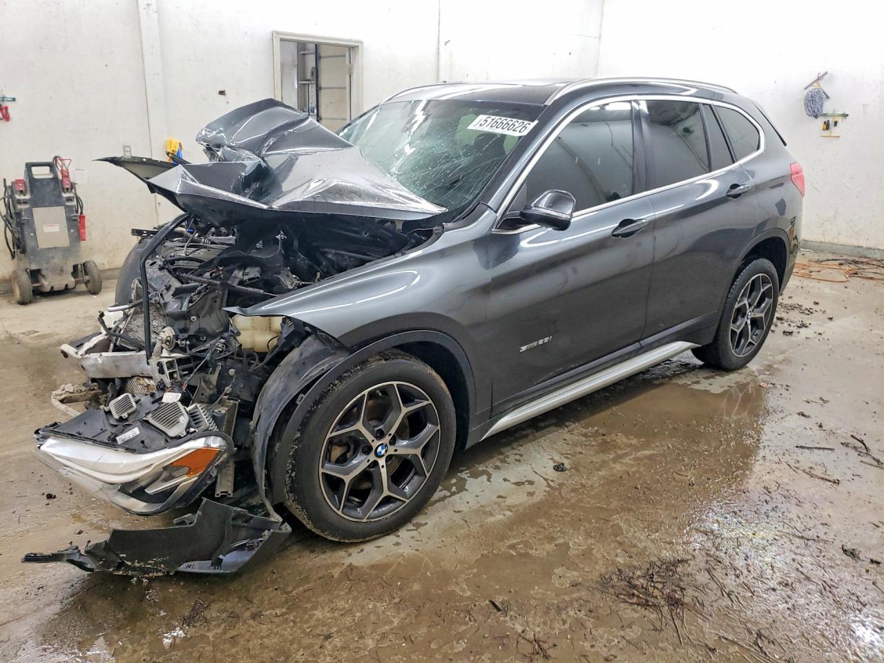 2017 BMW X1 Sdrive28I - zdjęcie główne