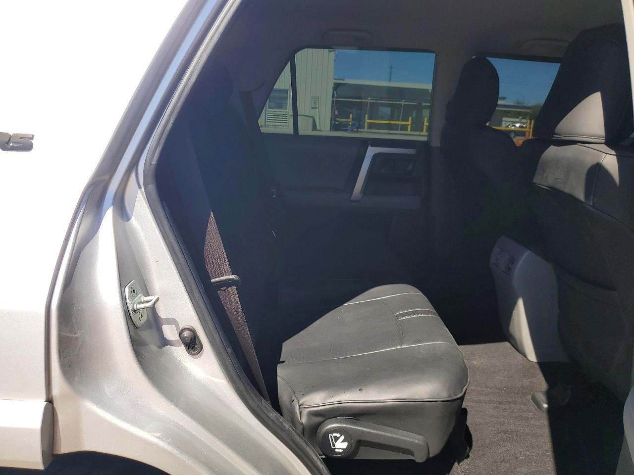 2013 Toyota 4Runner - zdjęcie 11