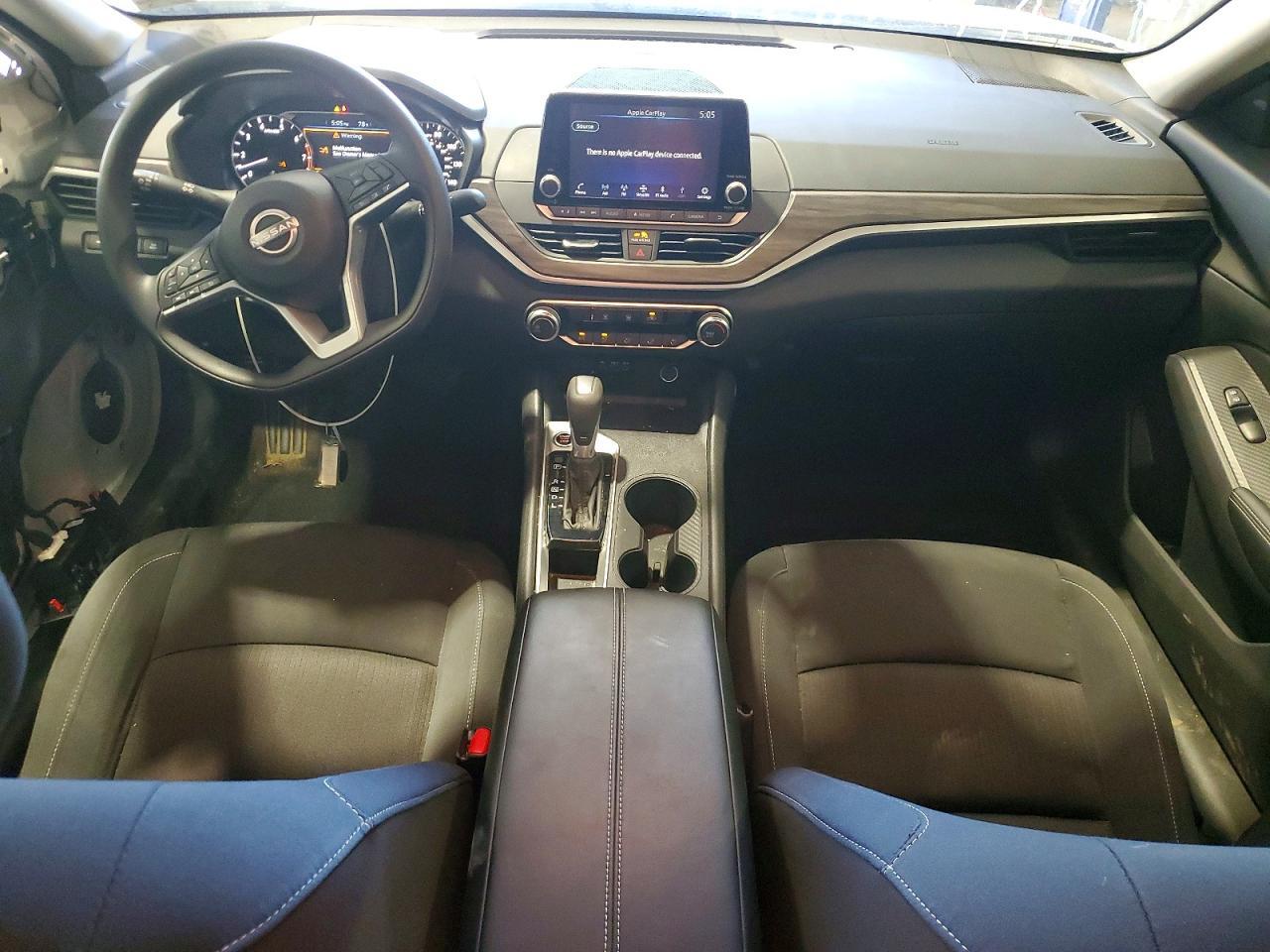 2025 Nissan Altima Sv - zdjęcie 8