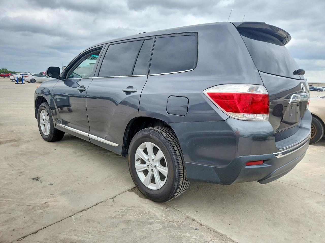 2013 Toyota Highlander Base - zdjęcie 2