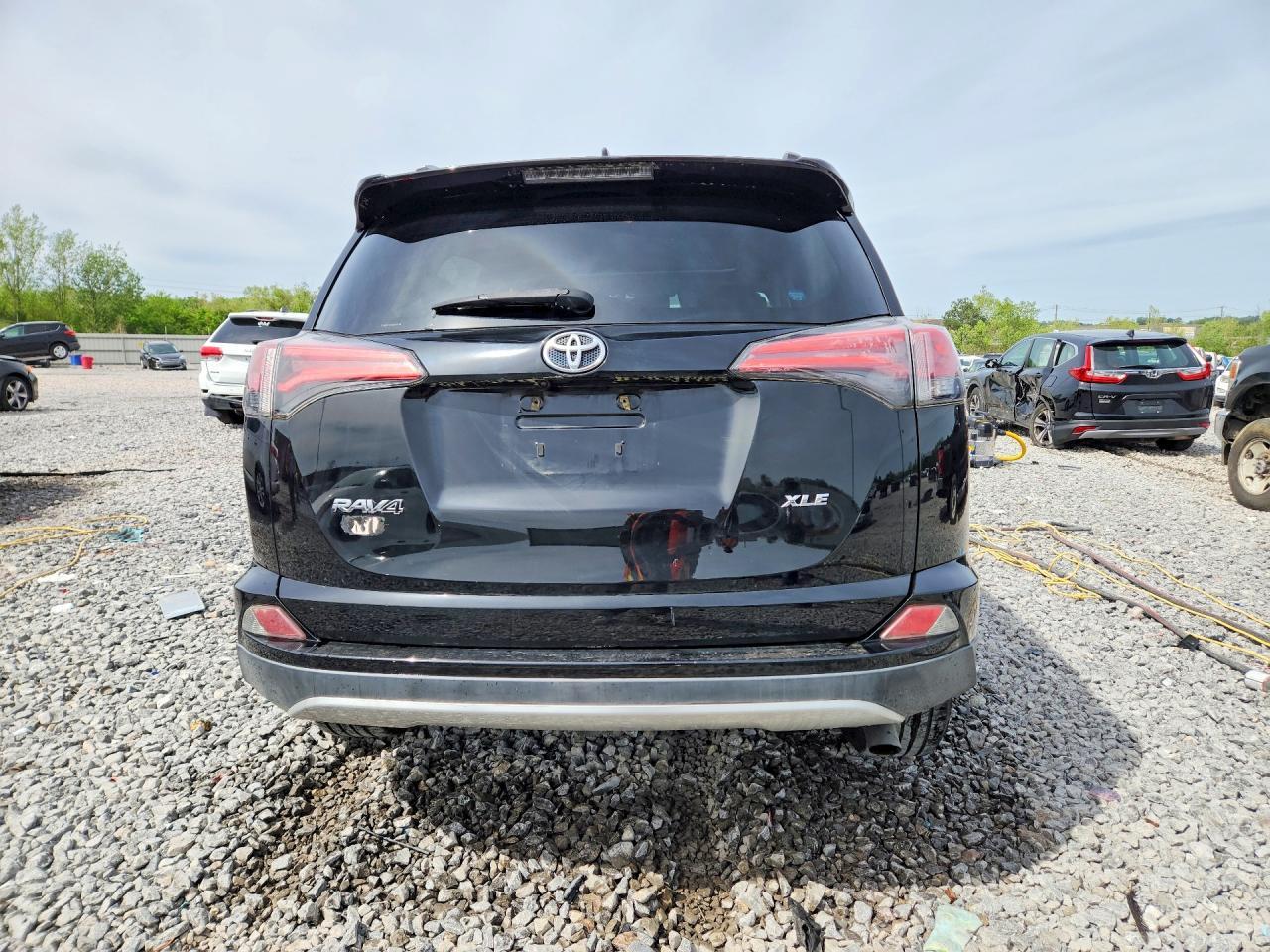 2016 Toyota Rav4 Xle - zdjęcie 6