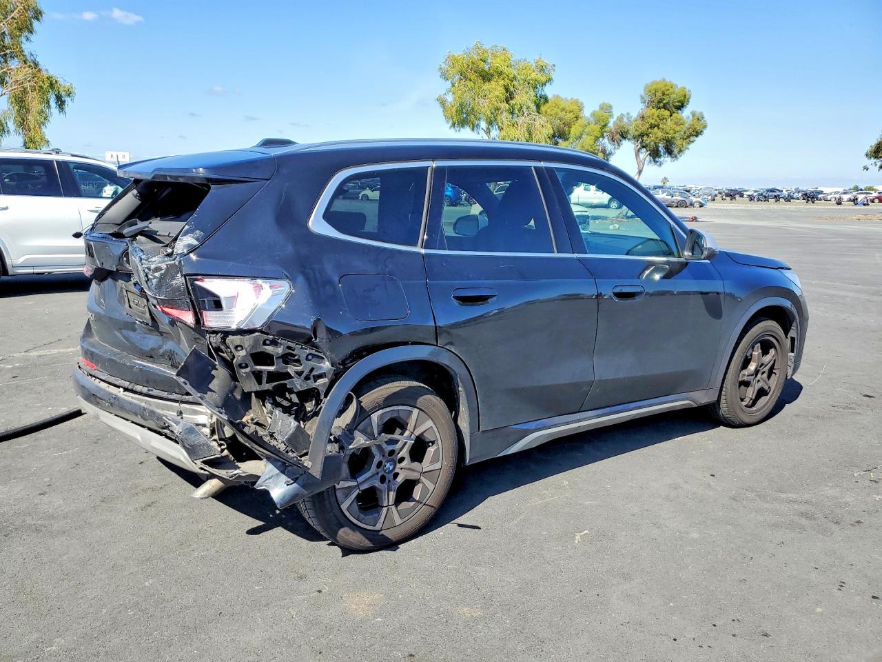 2024 BMW X1 xDrive28I - zdjęcie 3