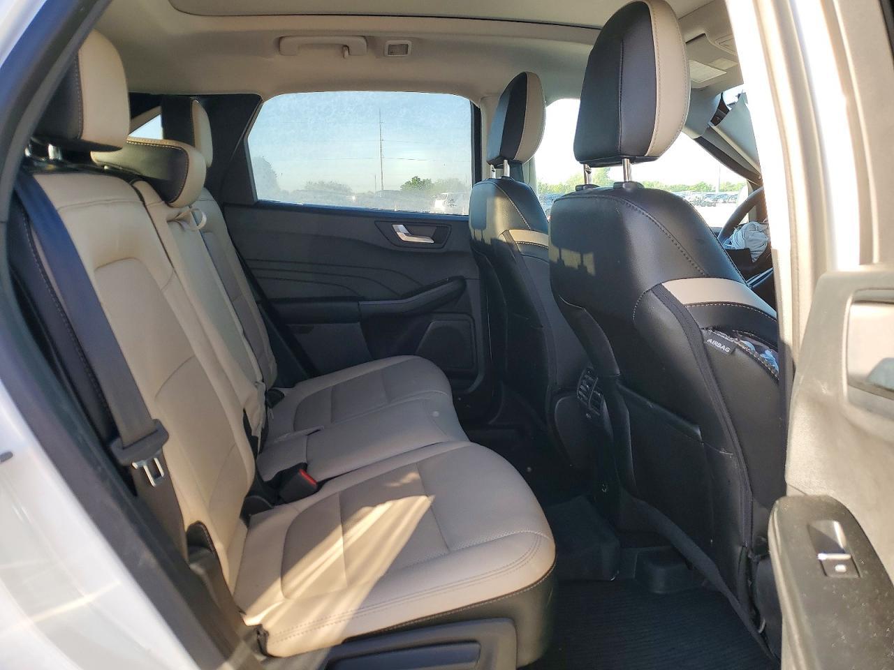 2022 Ford Escape Sel - zdjęcie 11