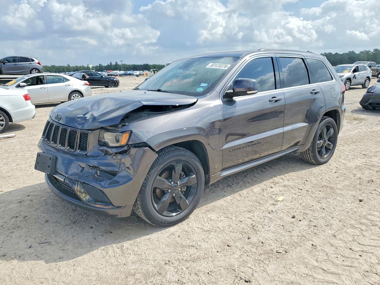 2016 Jeep Grand Cherokee Overland - zdjęcie główne
