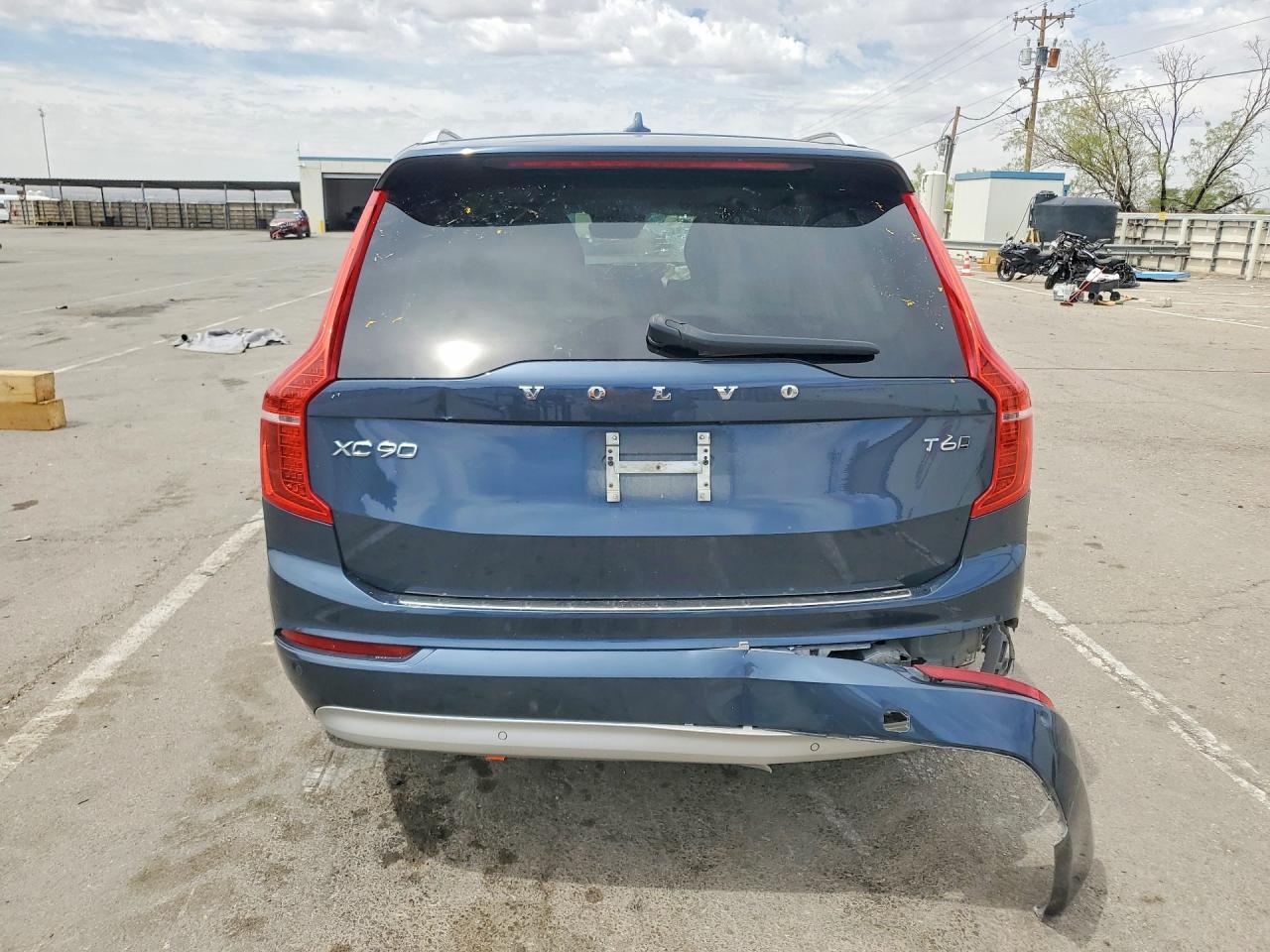 2022 Volvo Xc90 T6 Momentum - zdjęcie 6