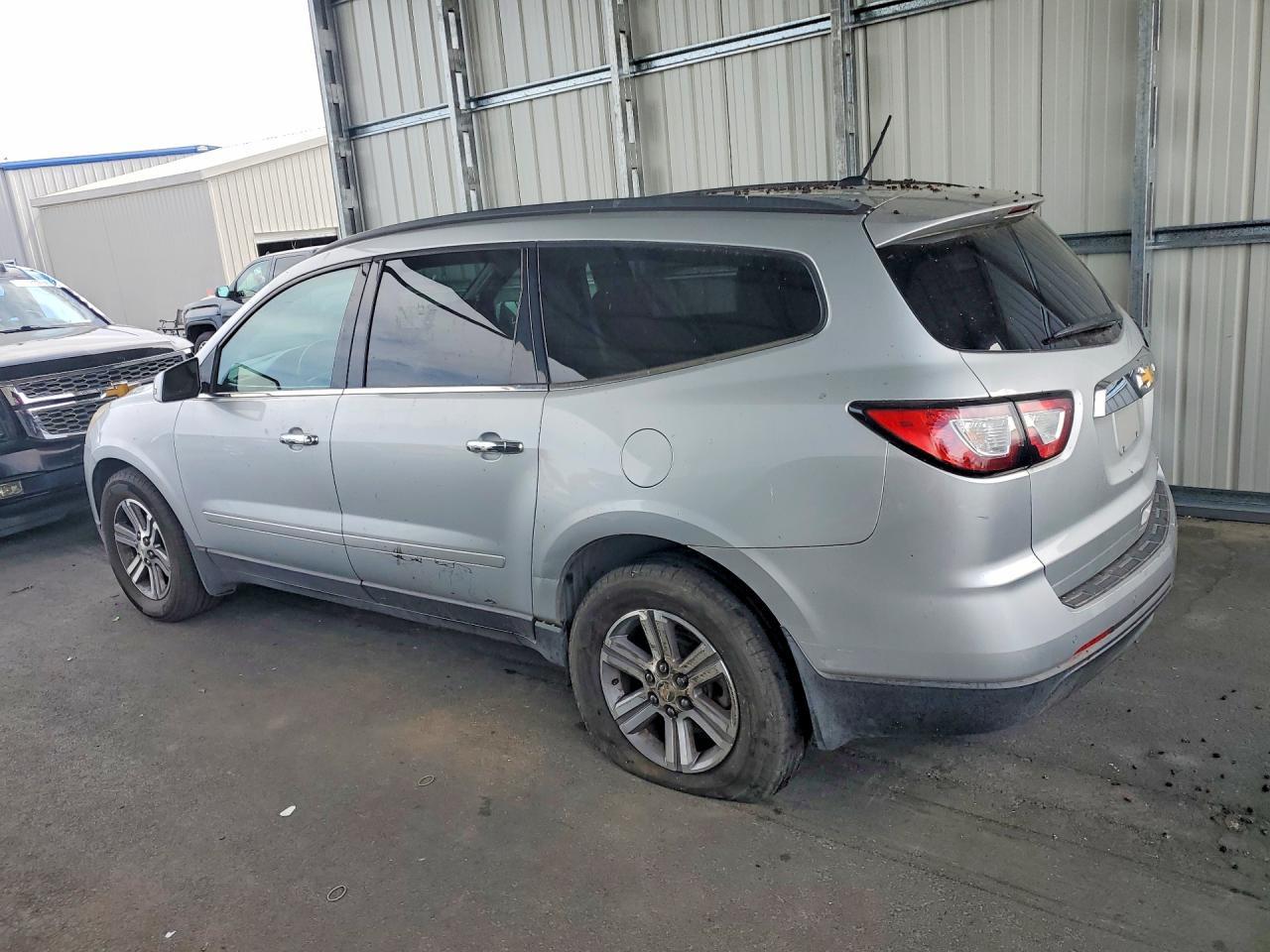 2015 Chevrolet Traverse Lt - zdjęcie 2