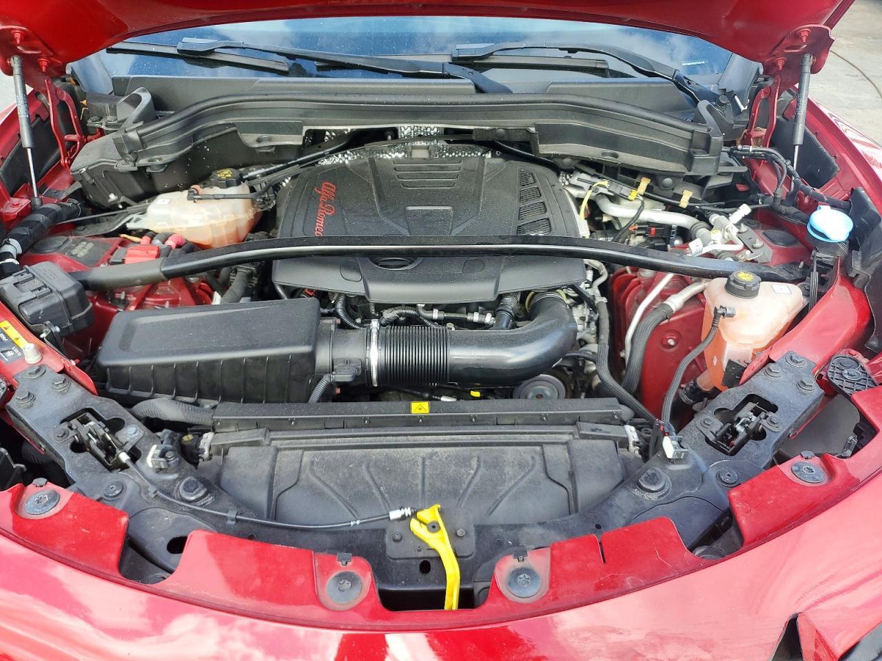 2021 Alfa Romeo Stelvio Ti - zdjęcie 12