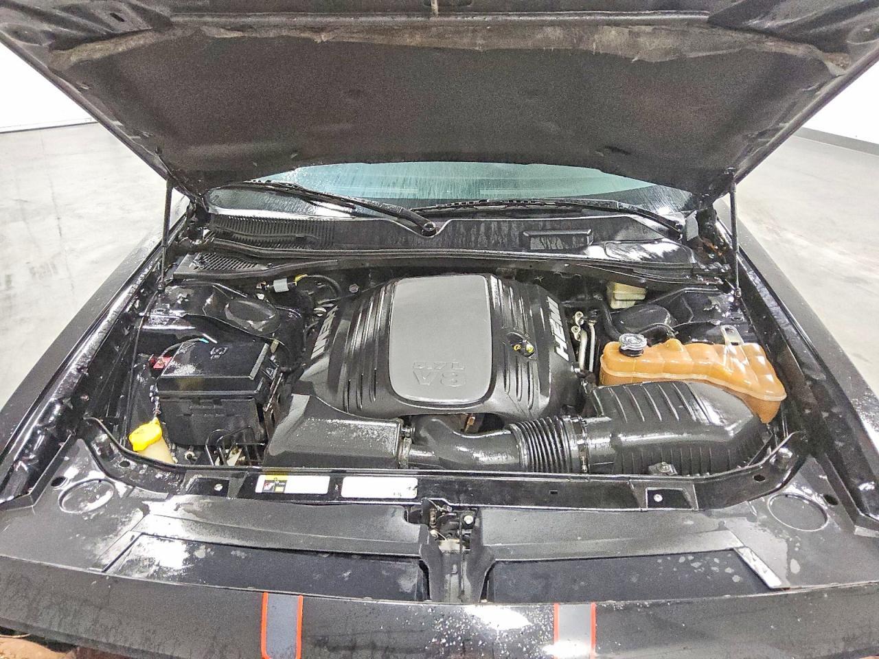 2014 Dodge Challenger R - zdjęcie 11