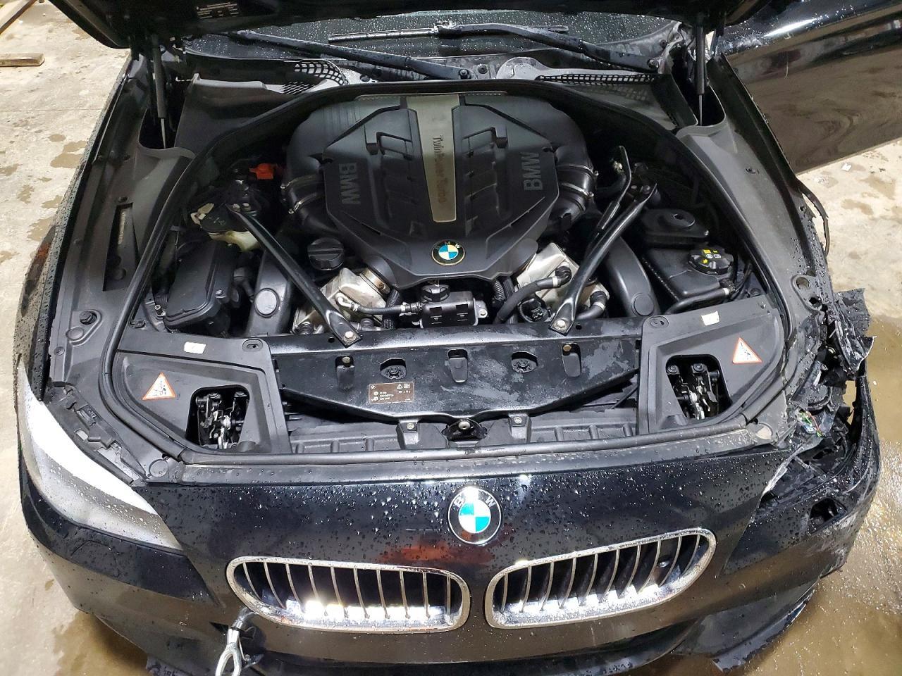 2013 BMW 550 Xi - zdjęcie 11