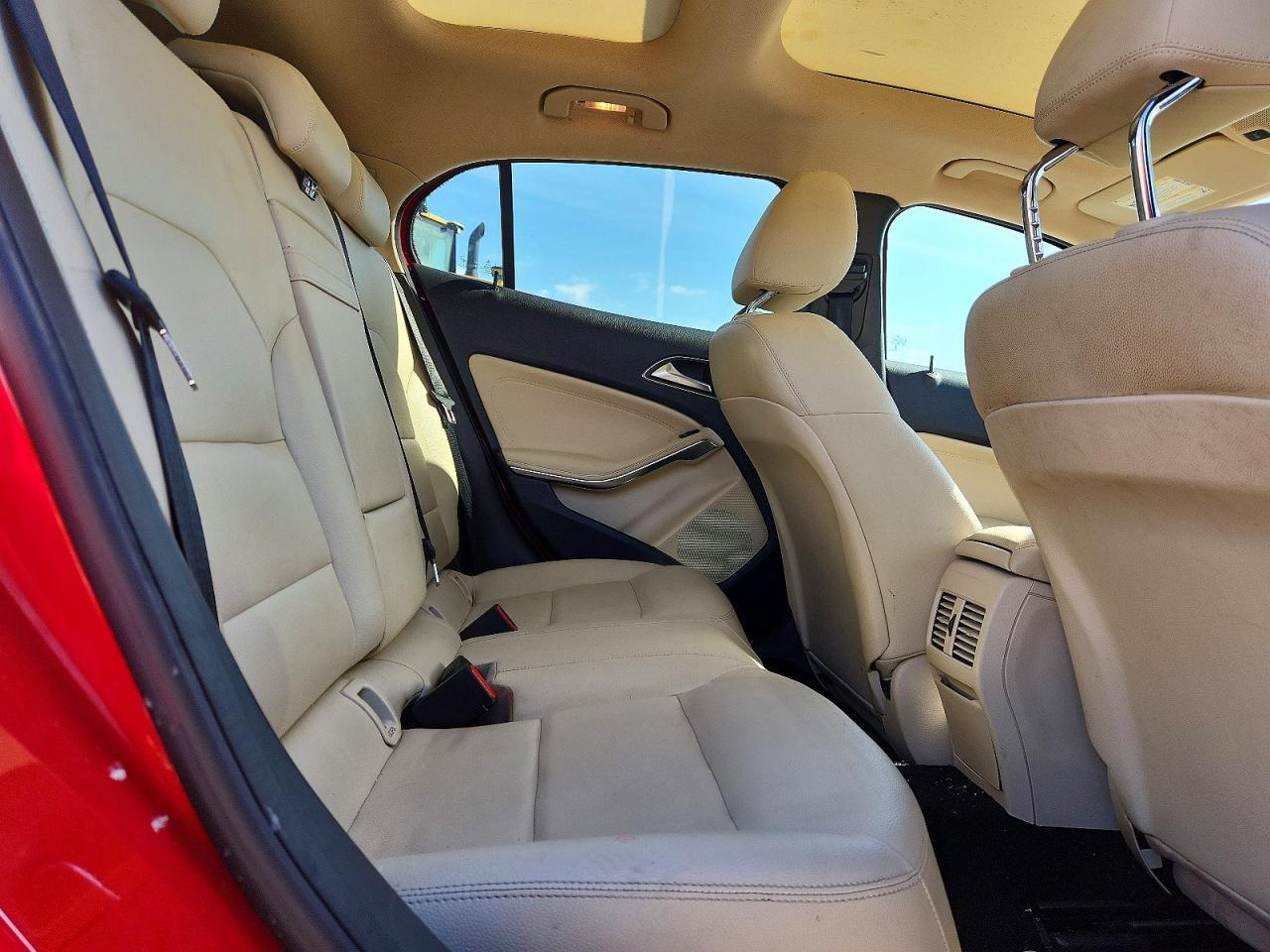 2015 Mercedes-Benz Gla 250 4Matic - zdjęcie 11