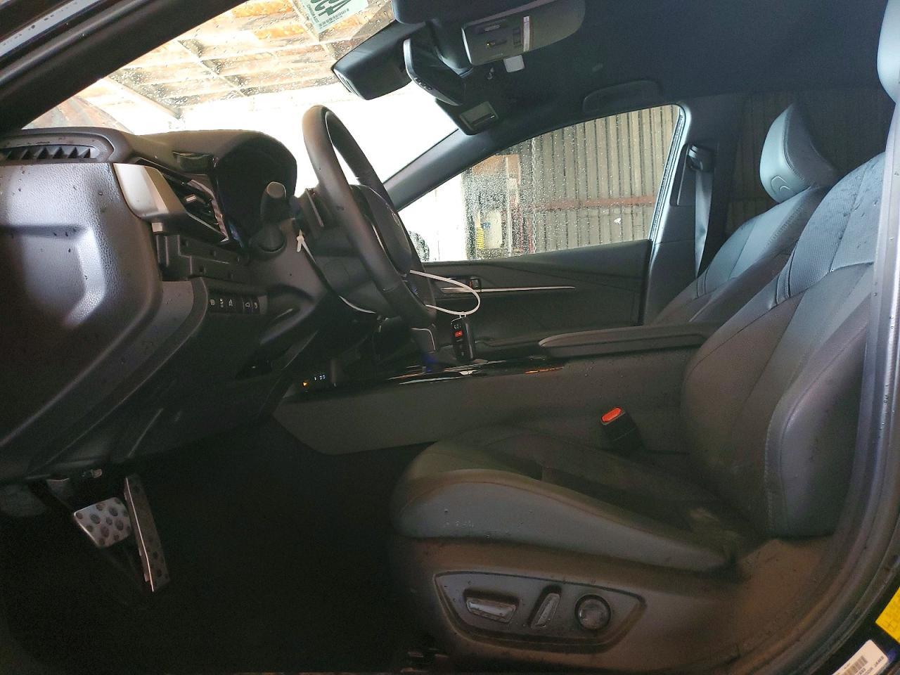 2025 Toyota Camry Xse - zdjęcie 7