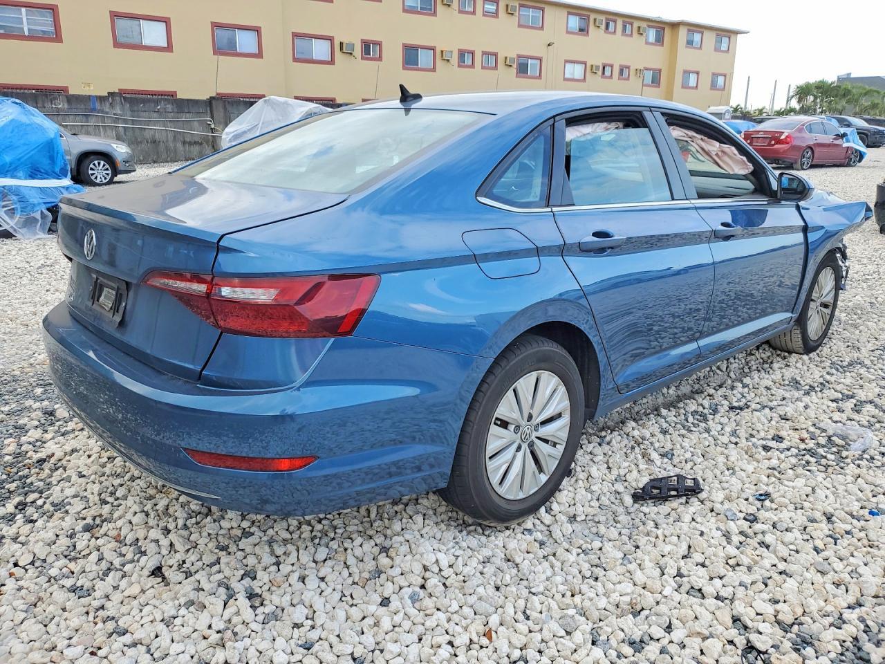 2020 Volkswagen Jetta S - zdjęcie 3