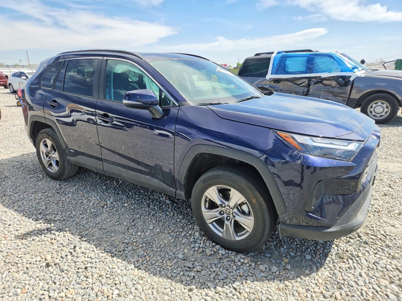 2022 Toyota Rav4 Xle - zdjęcie 4