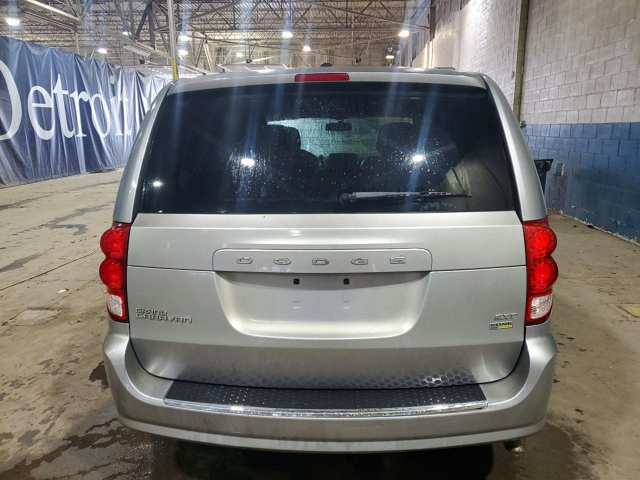 2016 Dodge Grand Caravan Sxt - zdjęcie 6