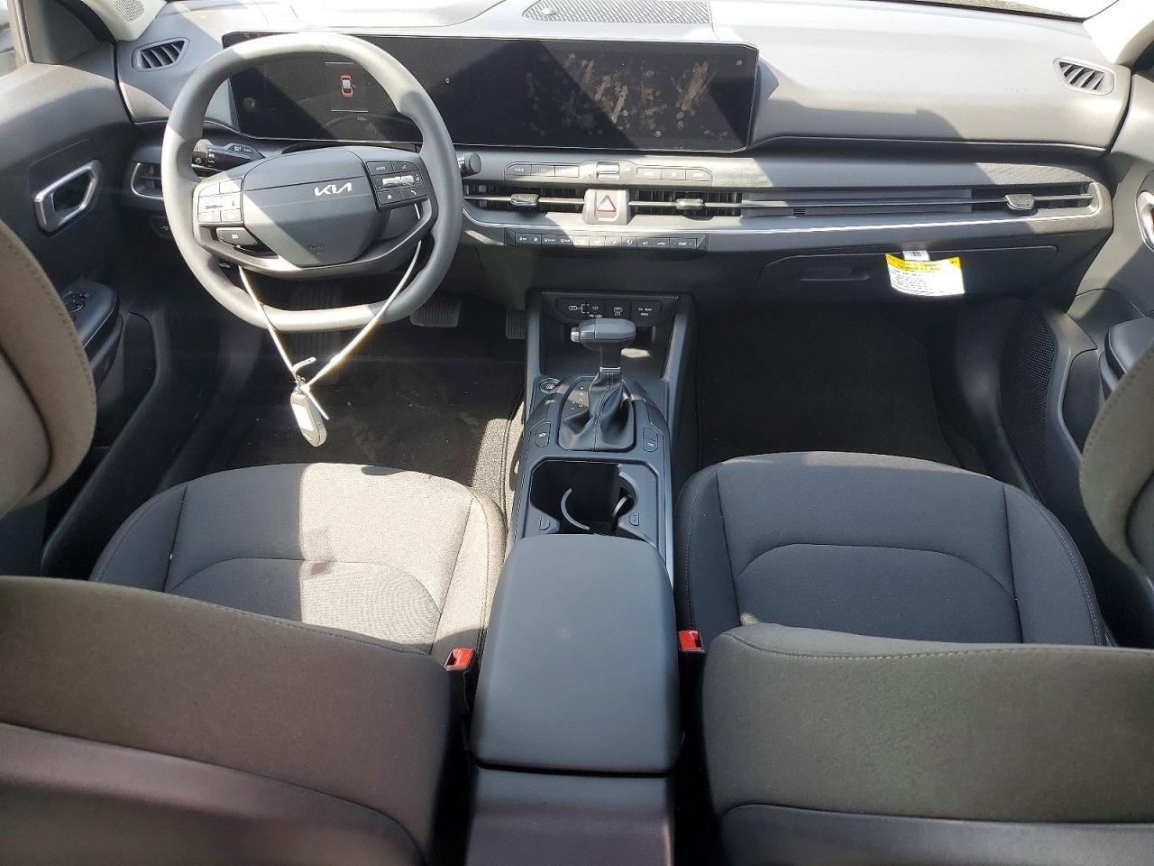 2026 Kia K4 Lxs - zdjęcie 8